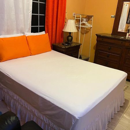 Cool Breeze Mobay Apartment มอนเทโกเบย์ ภายนอก รูปภาพ